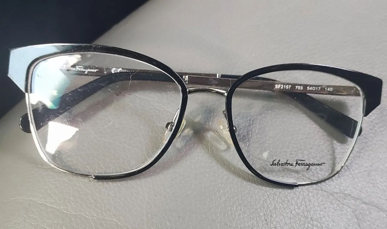 Óculos Salvatore Ferragamo 