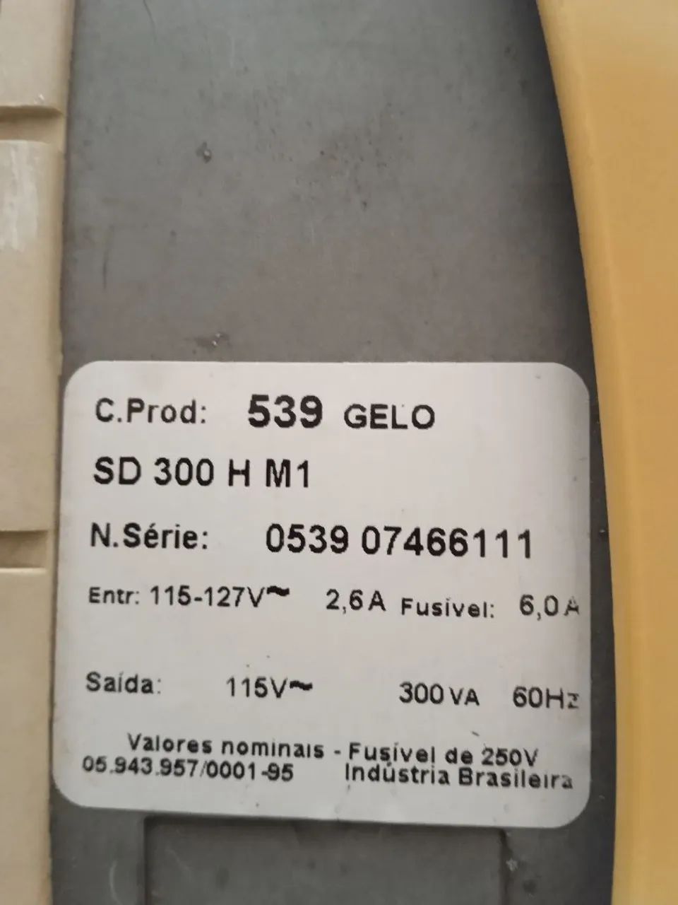 Estabilizador 300 va  - Foto 3