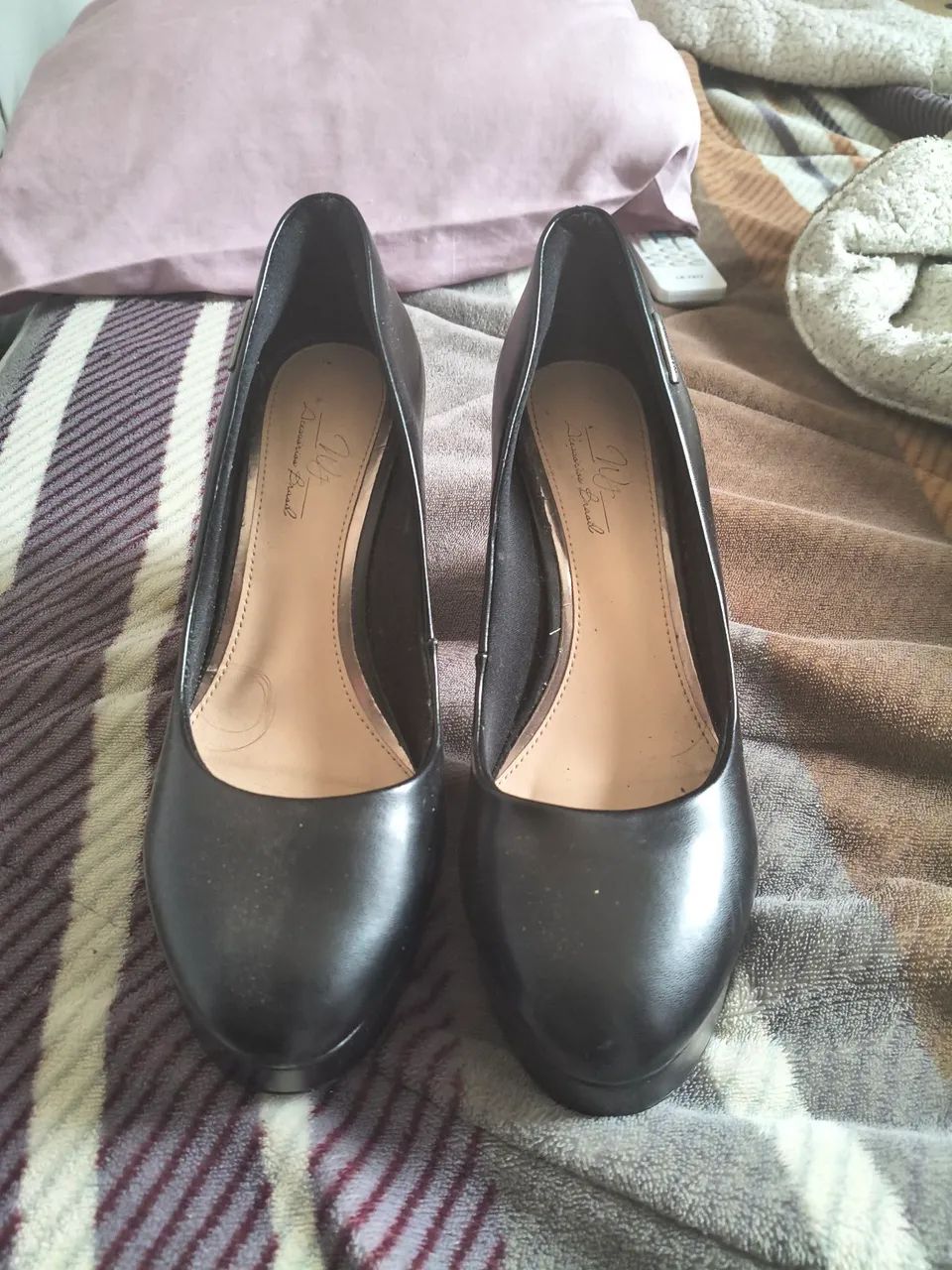 Sapato preto marca WJ