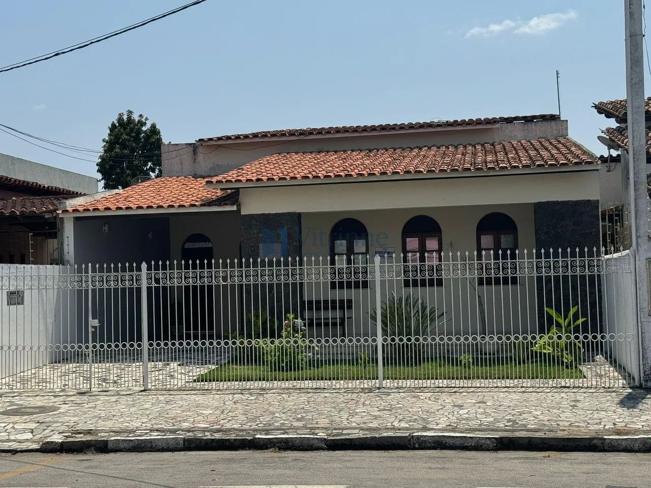 Casa Comercial em Capuchinhos, Feira de Santana para Alugar