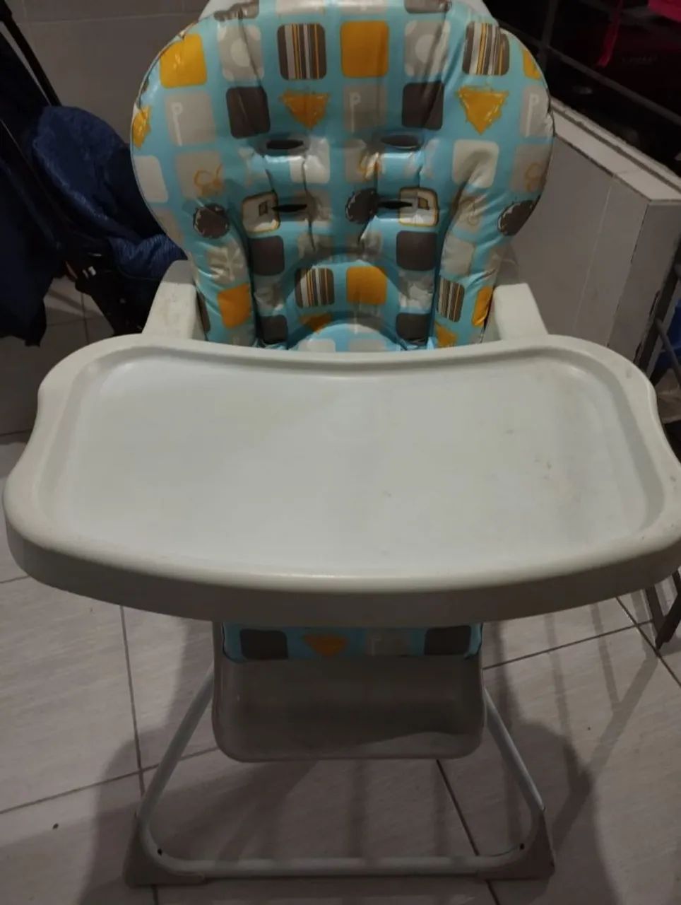 Cadeira de alimentação 