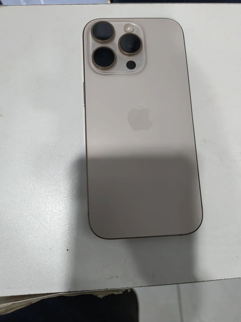 iPhone 16 pro - Foto 3