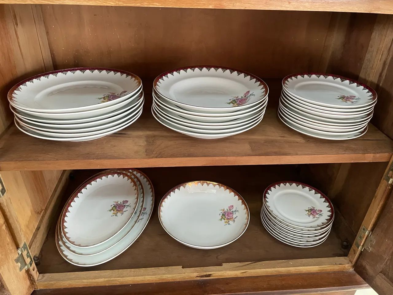 Aparelho de jantar em Porcelana Schmidt