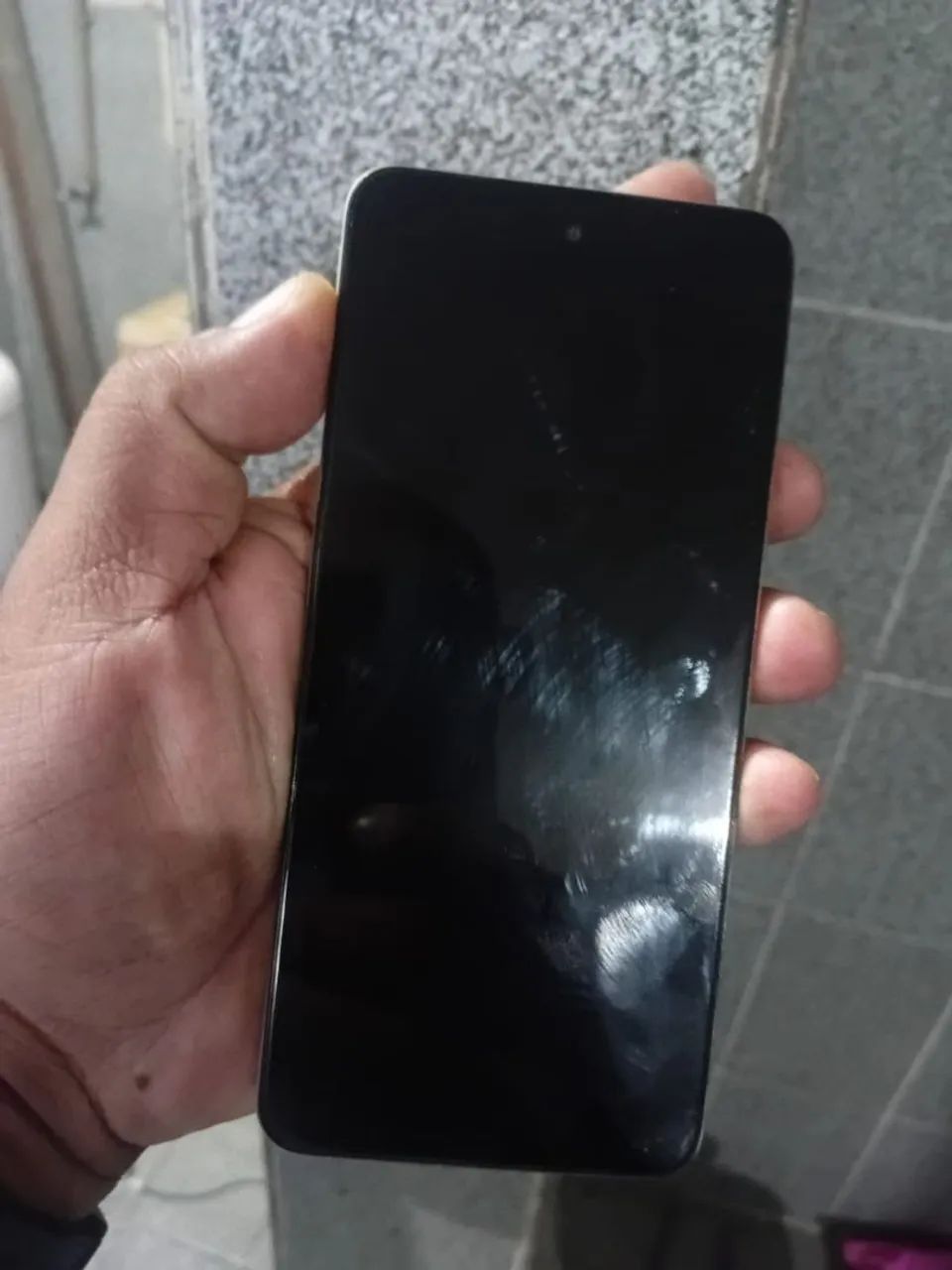 Celular realme C75 a prova dágua e queda. - Foto 2