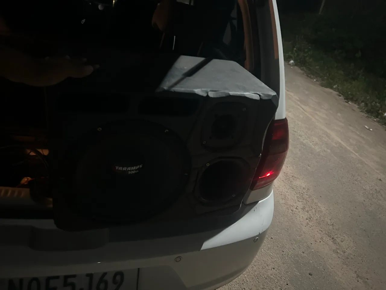 Caixa de som taramps
