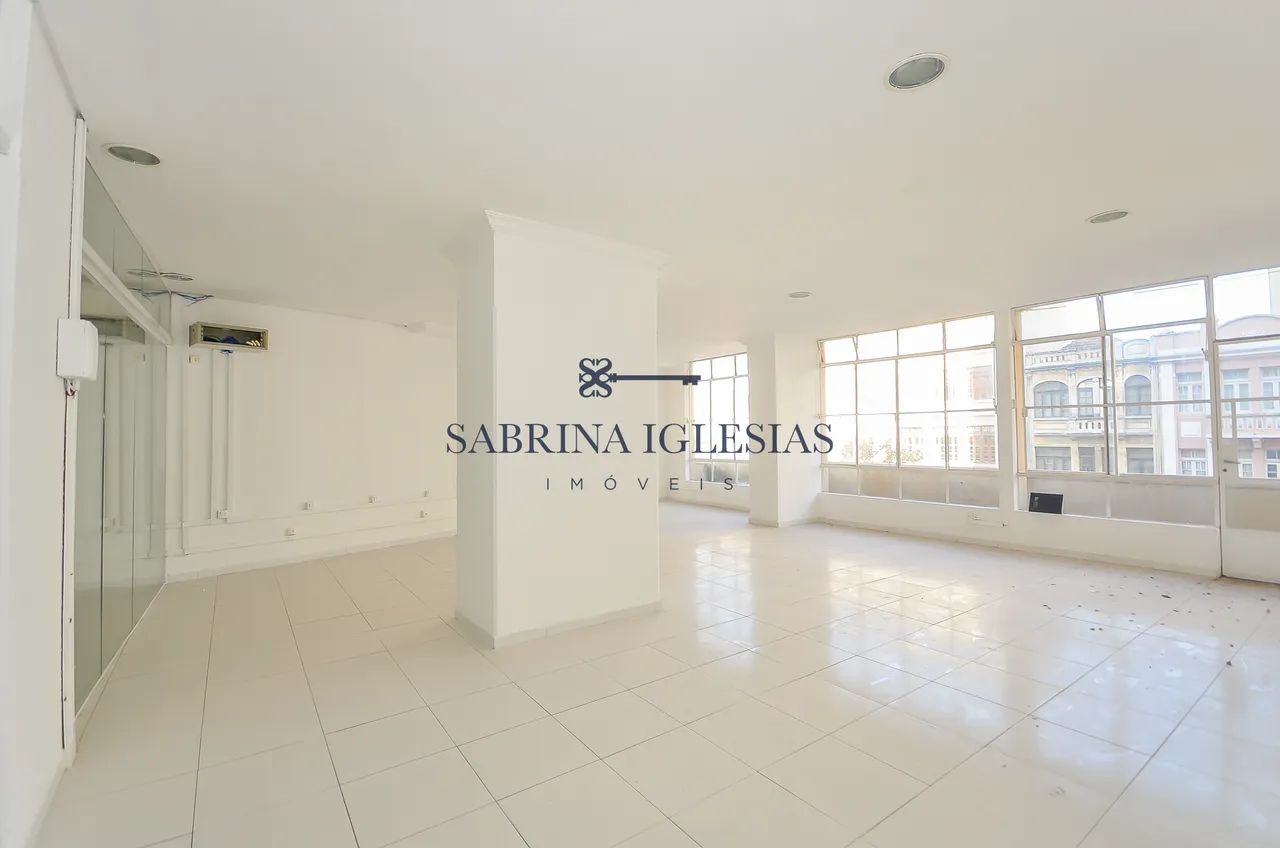 SALA COMERCIAL PARA LOCAÇÃO NO EDIFÍCIO TIJUCAS | CENTRO