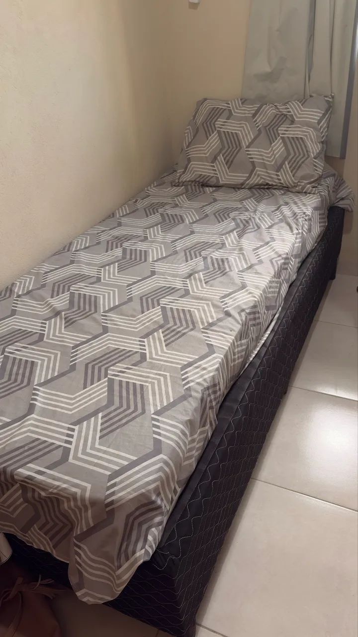 Cama box + colchão 