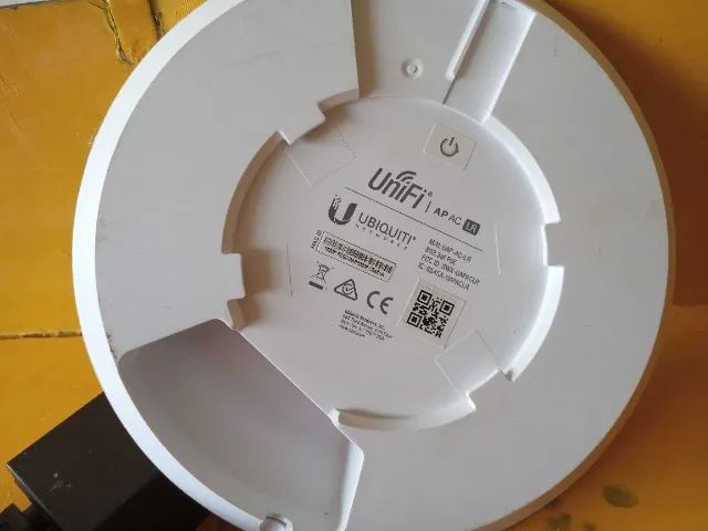 1 Ponto de Acesso UBIQUITI - Foto 2