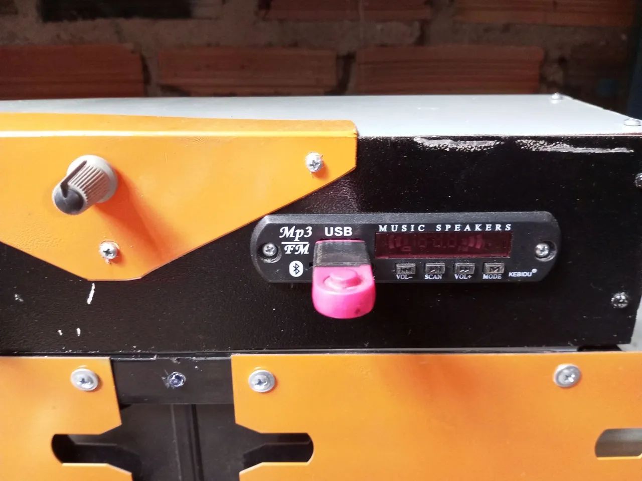 VENDO AMPLIFICADOR 400WATTS - Foto 2