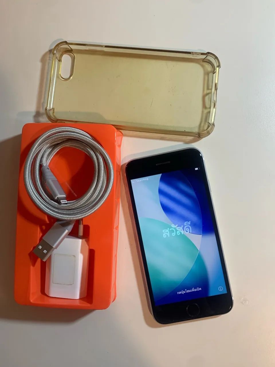 Celular iphone se geração 3 usado
