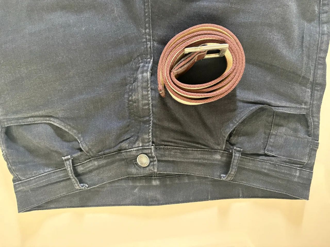 Calça jeans + cinto de brinde  - Foto 5
