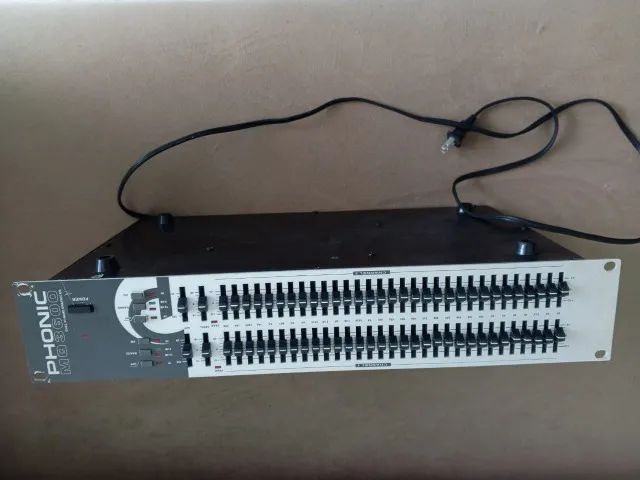 Vendo Equalizador Gráfico Phonic MQ 3600 (usado) - Foto 2
