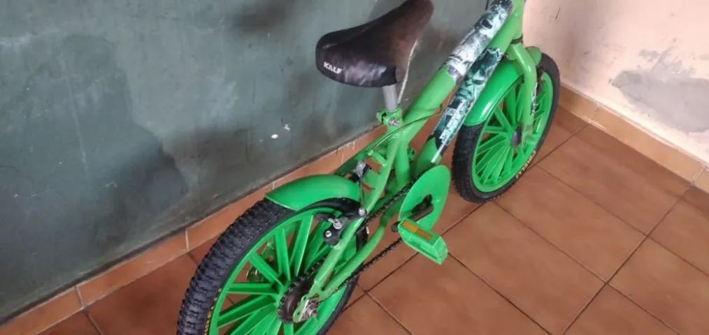 Bicicleta Infantil Aro 12 aceito negociar até 100 - Foto 3