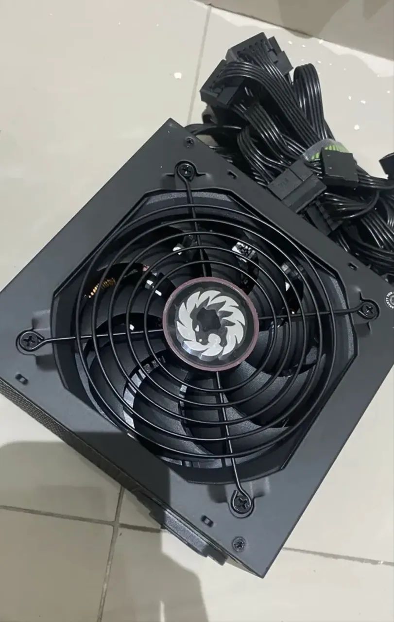 Fonte 750W Gamemax gp750 - Foto 2
