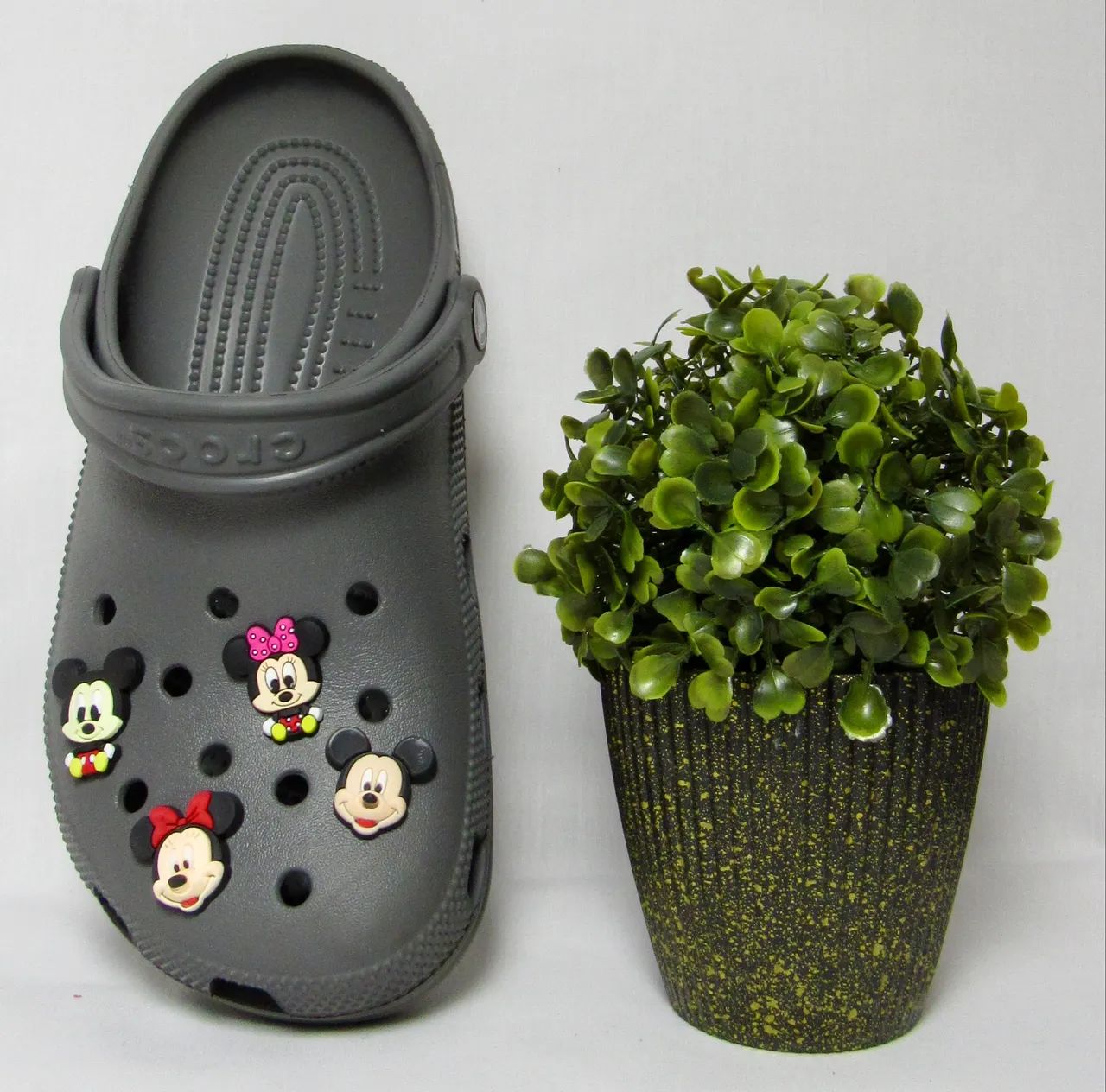 Pin Disney - Crocs 