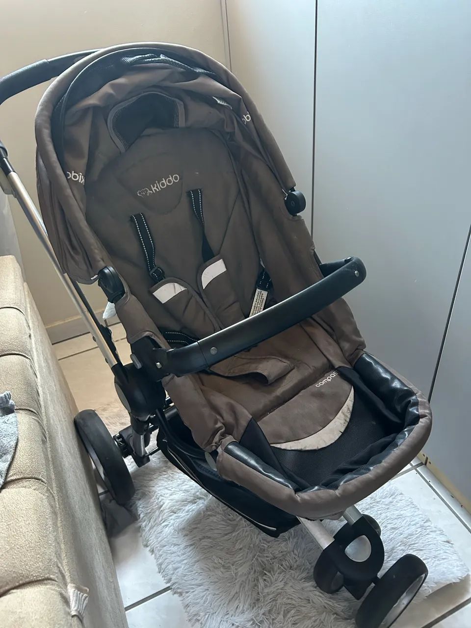 Vendo carrinho de bebê kiddo - Foto 5