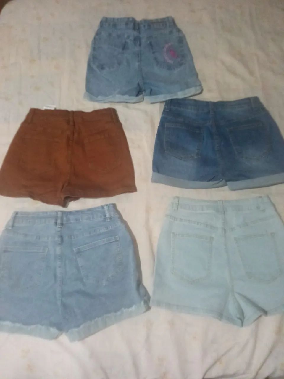 Vendo esses shorts número,36todos de marcas em bom estado 