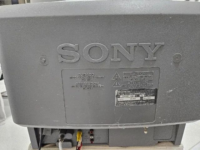 TV de tubo retrô 20 polegadas com conversor digital e controle remoto - Foto 5