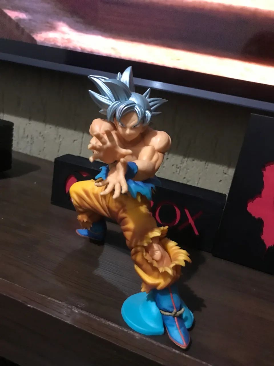 Goku ultra instinto 20cm Action figure