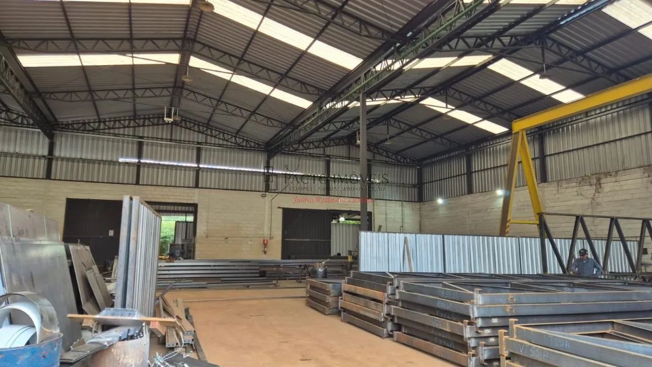 VENDA DE GALPÃO COM 1000m²