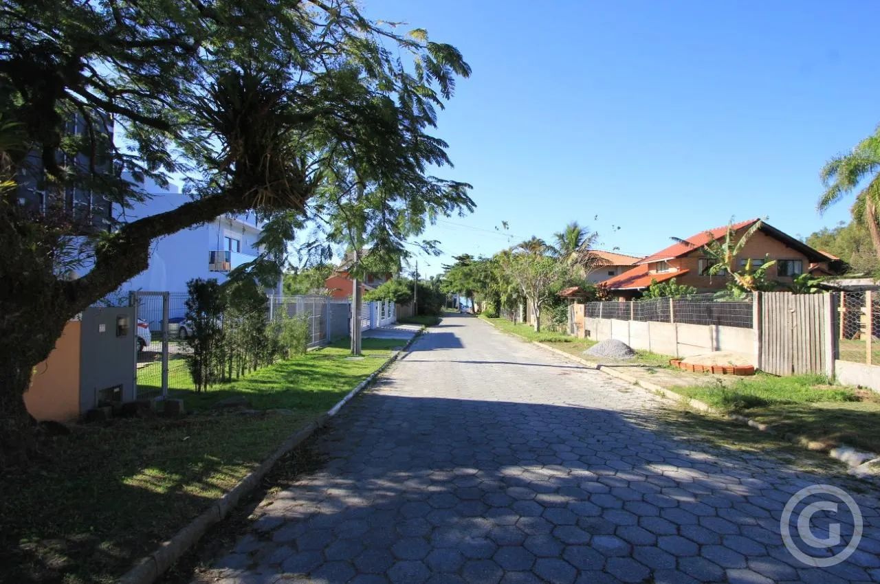 Casa com amplo jardim na Lagoa da Conceição - Foto 3