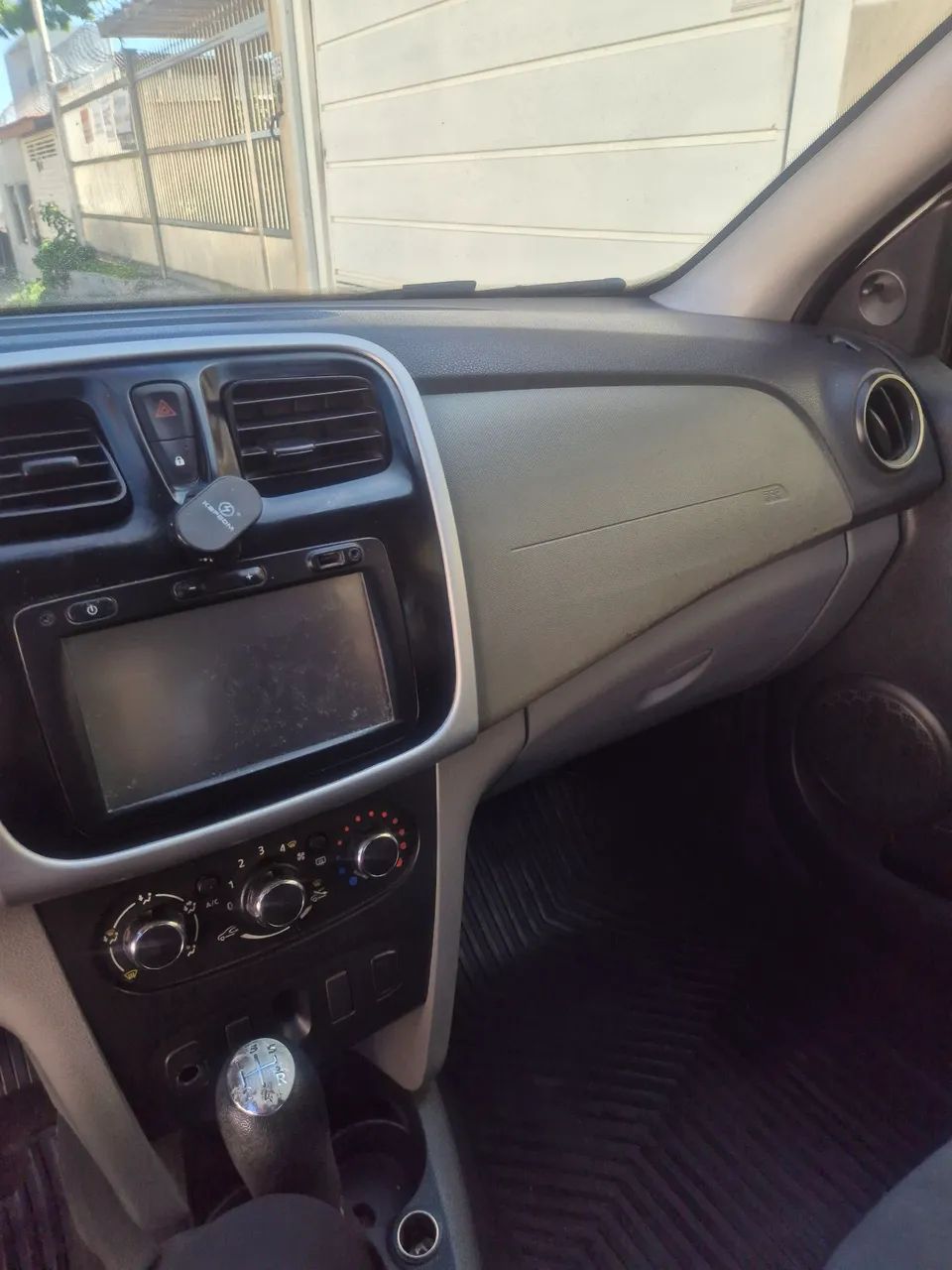 Renault Logan Expression Hi-flex 1.6 8V 4P 2017 - Foto 5