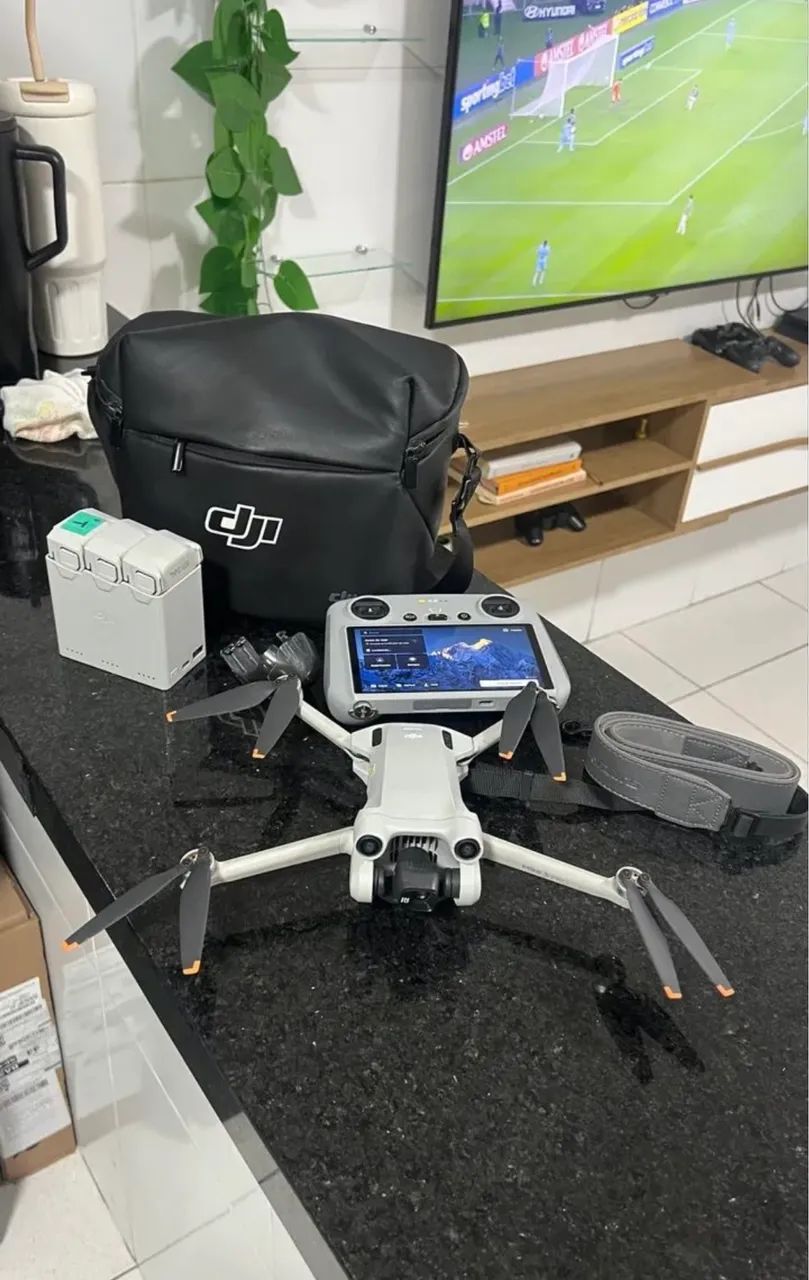 Drone Dji Mini 3 Pro Fly More Combo Controle Com Tela - Foto 4