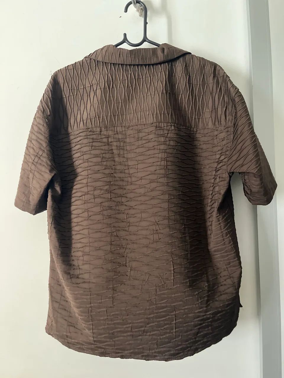 Camisa marrom texturizada premium ? estilo vintage/resort  - Foto 2