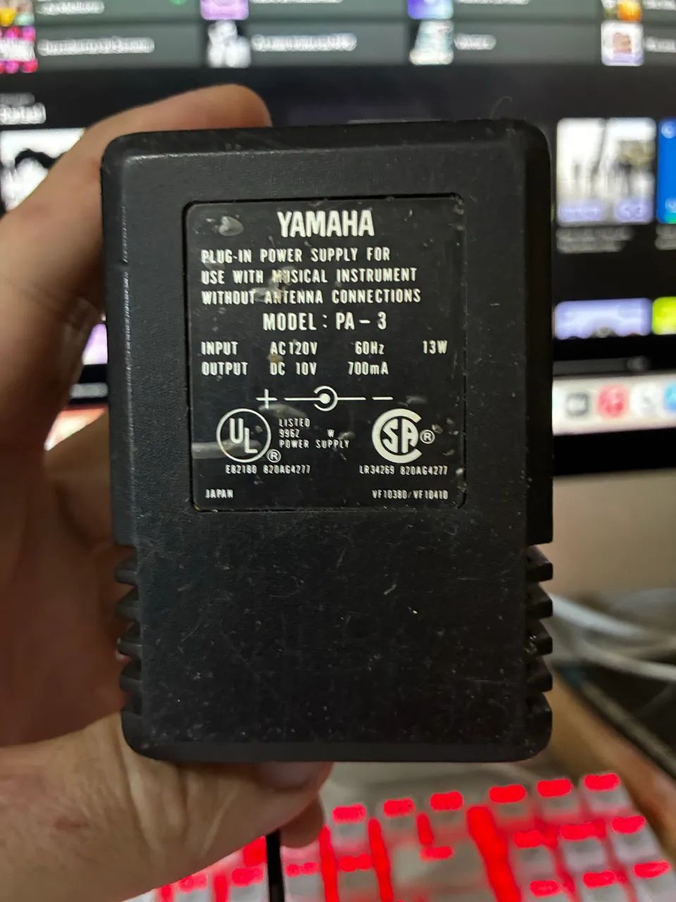 Fonte Teclado Yamaha  MODEL : PA - 3