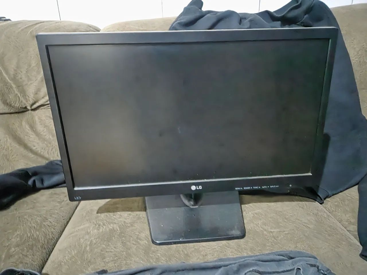 monitor lg 21 polegadas