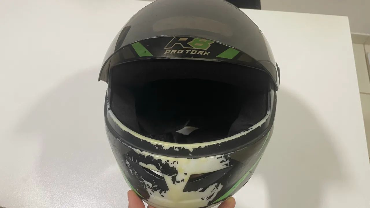 Capacete preto/verde Tork - Foto 5