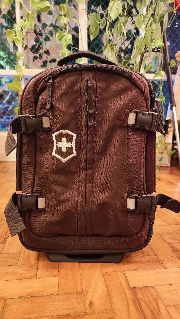 Mala de bordo Victorinox impecável 
