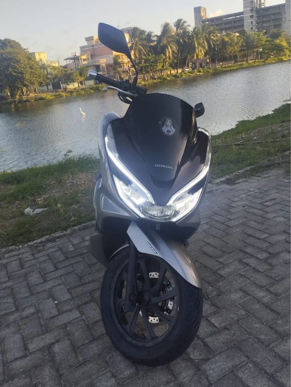 Vendo Honda PCX 150cc automática  - Foto 3