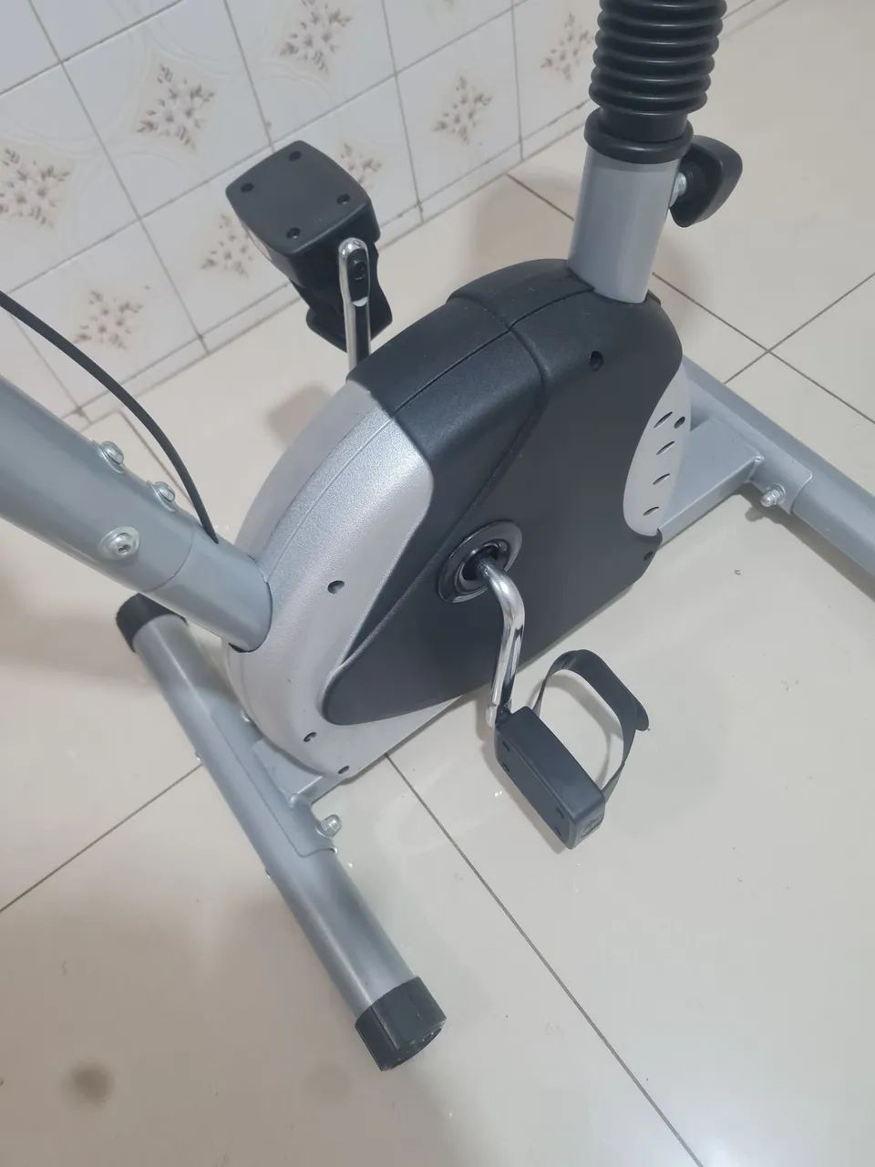 Bicicleta ergometrica  - Foto 4