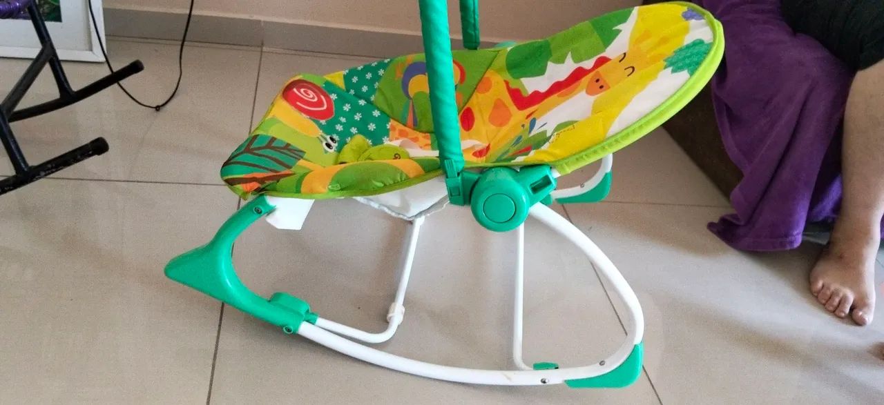Vendo está cadeirinha!