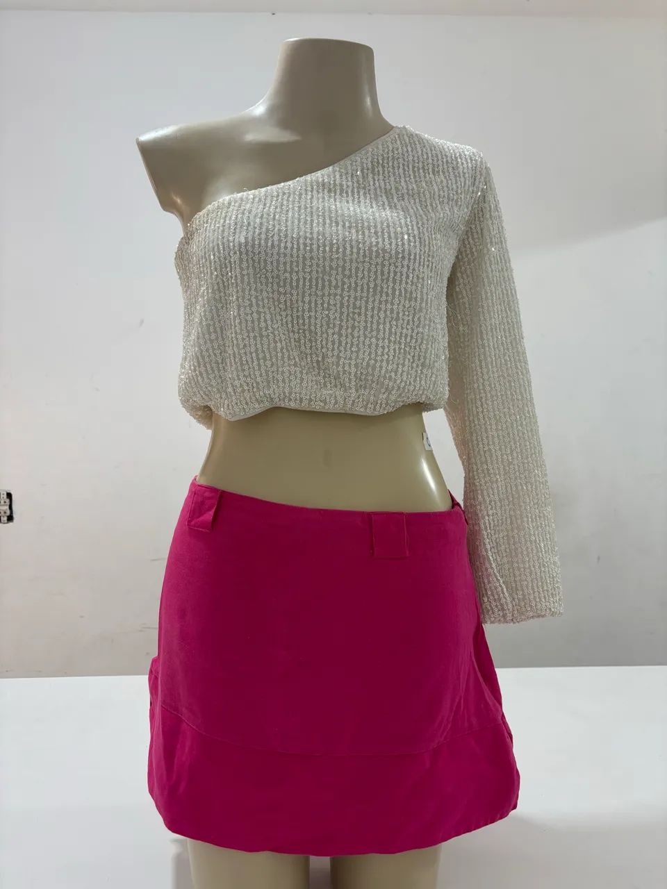 Blusa unilateral Off White Paete