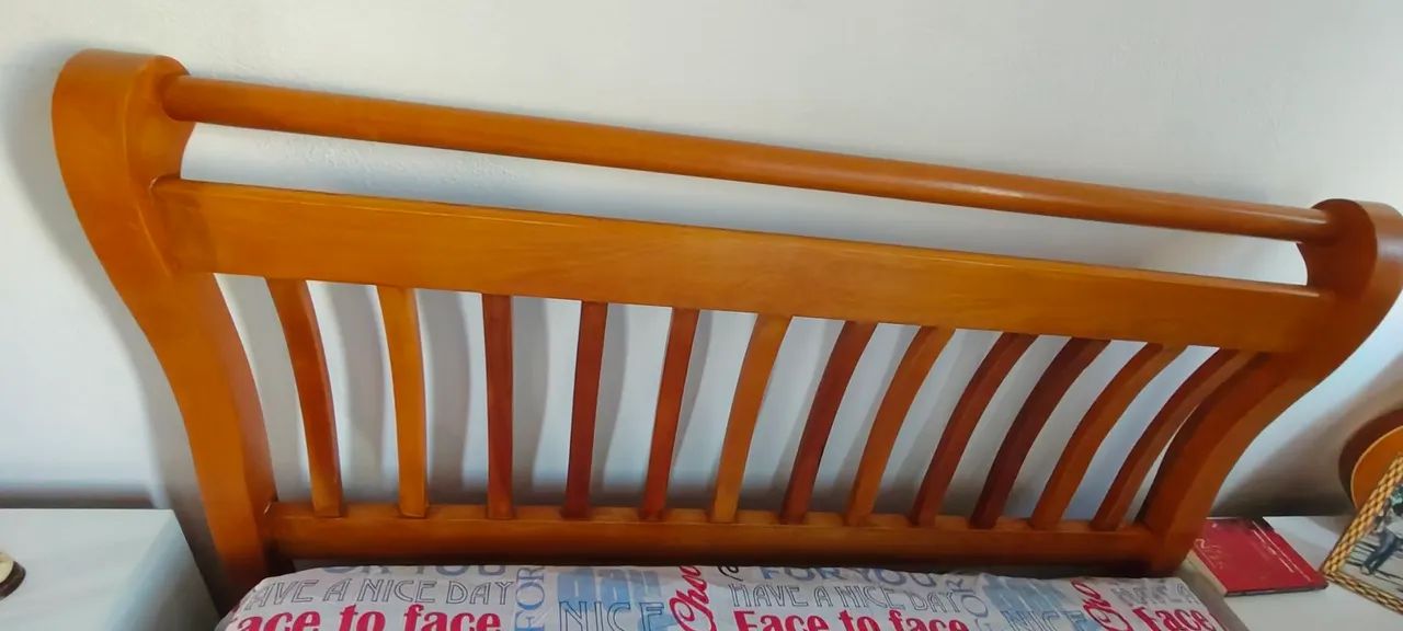 Cama Casal Mdeira Maciça  - Foto 2
