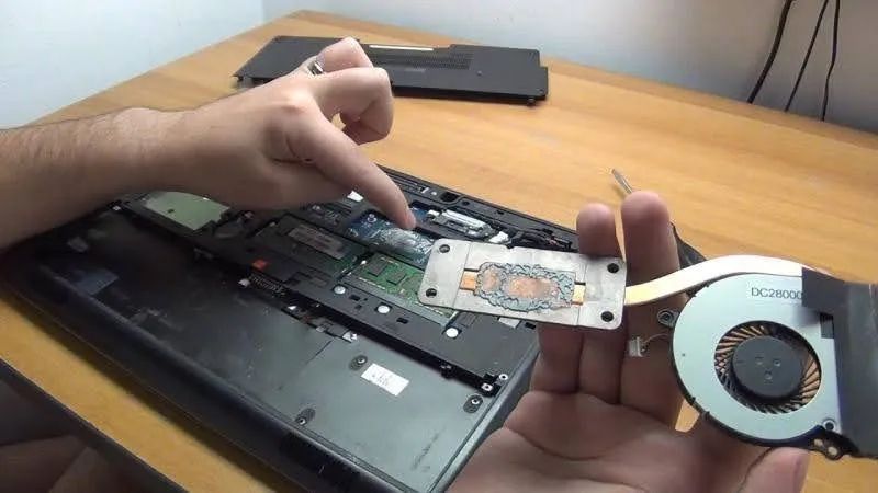 Serviço de Limpeza Troca de Pasta Térmica e Otimização de Computadores! - Foto 3