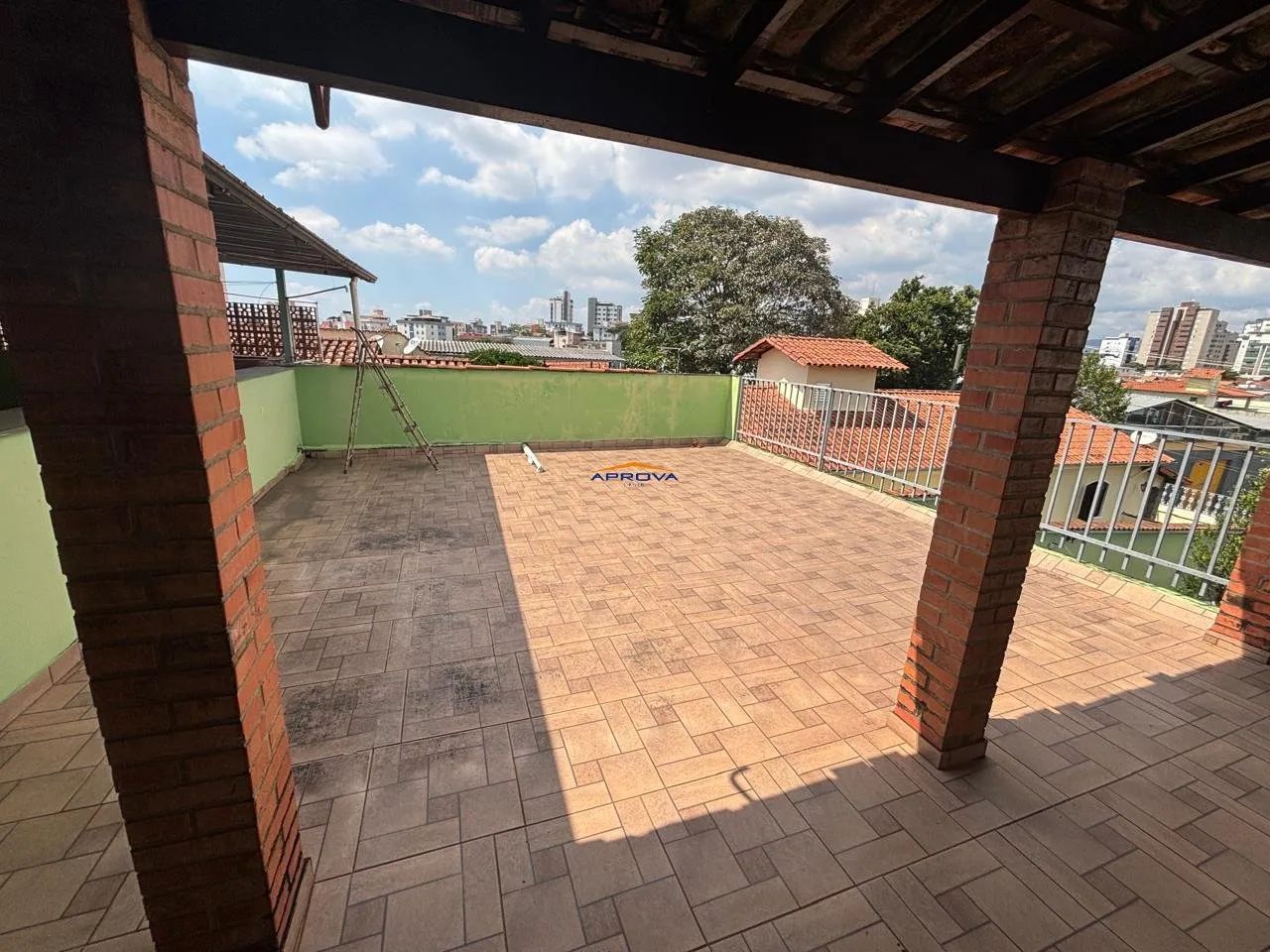 EXCELENTE CASA A VENDA!