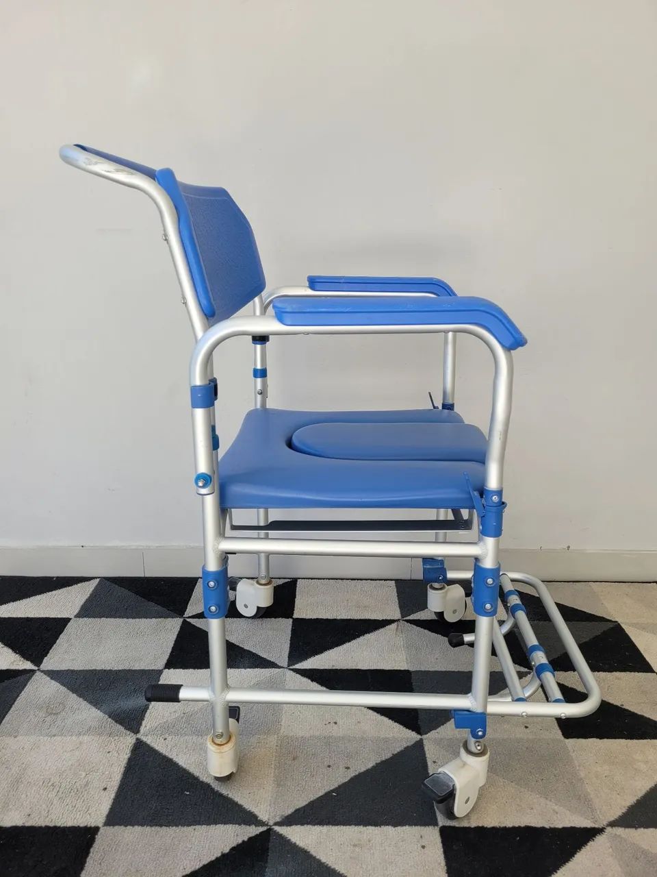 Cadeira de banho em alumínio  - Foto 2