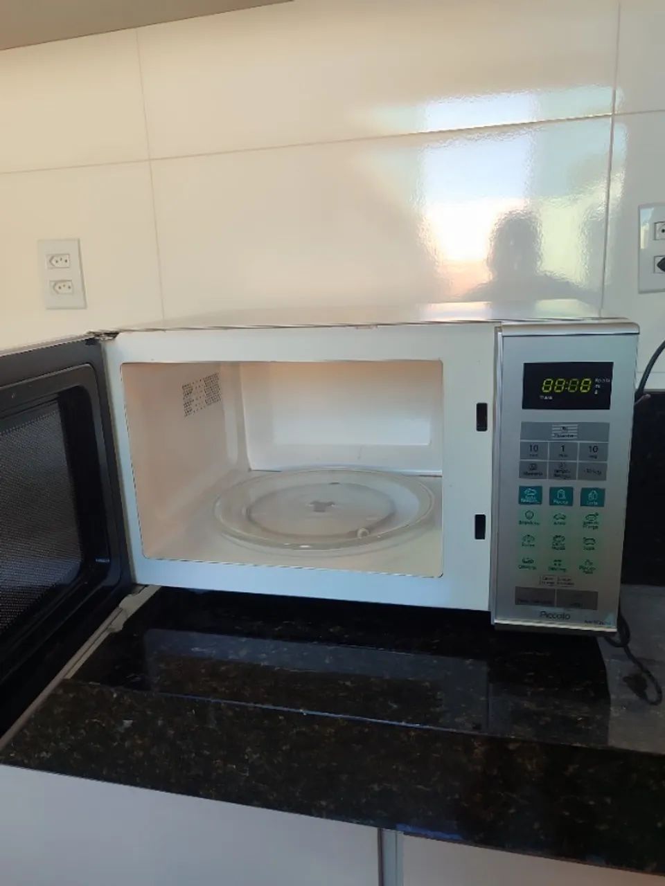 Microondas Panasonic 28 litros. - Foto 3