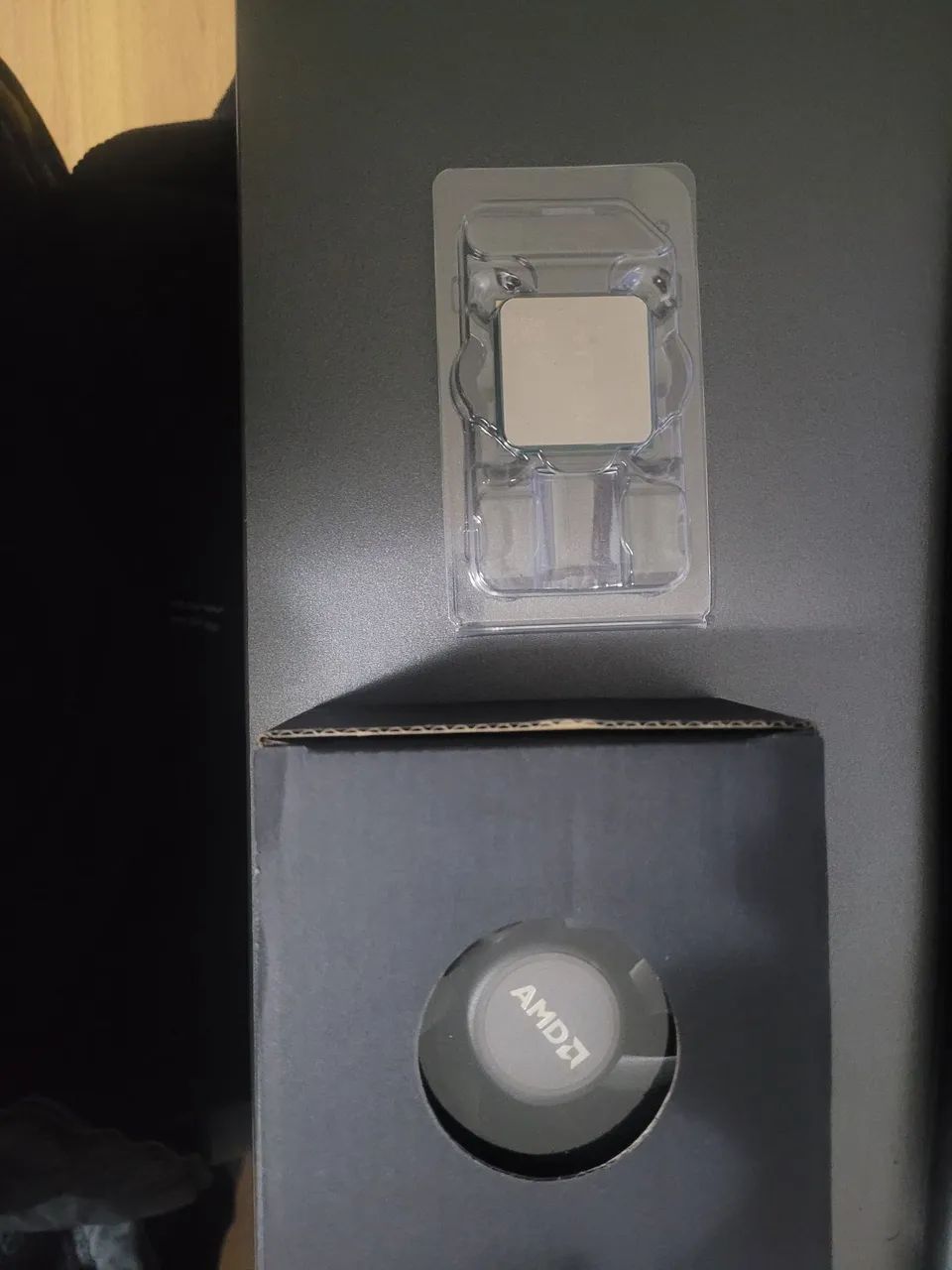Processador Ryzen 5 2400G (usado)