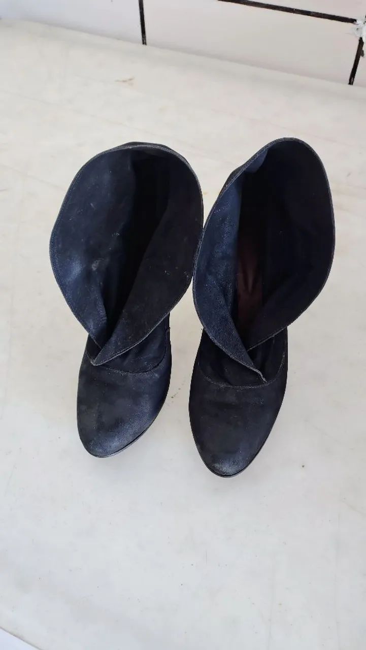 Bota de couro preta número 36  - Foto 3