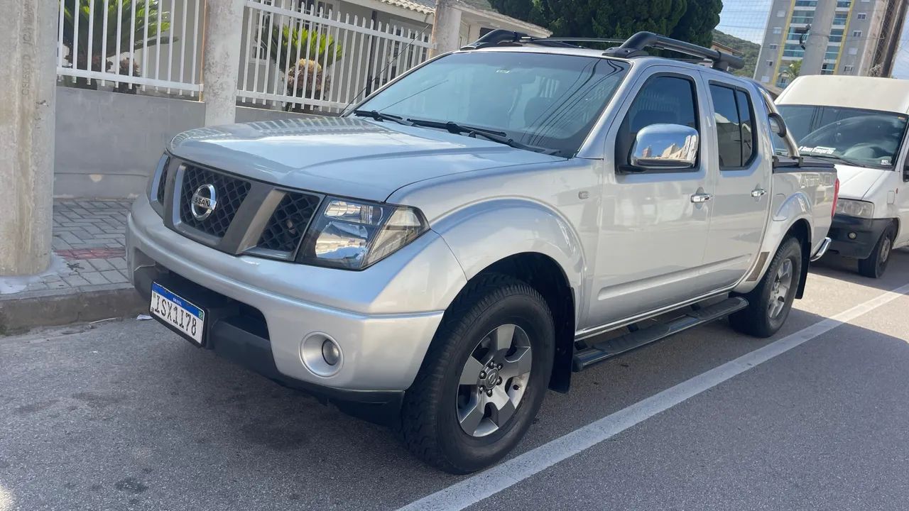 Nissan Frontier Frontier LE ATTACK CD 4x4 2.5 TB Die.Aut 2012