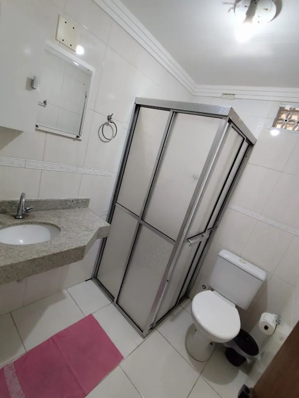 Apto em Frente a Praia na Ocian -2 quartos- 10 pessoas - Foto 12