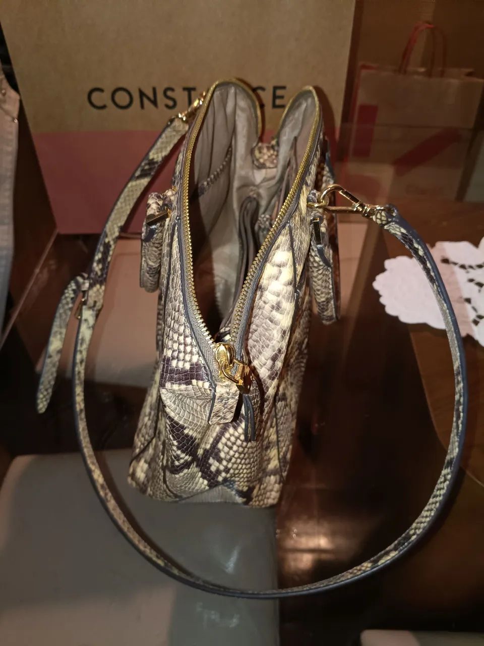 Bolsa Michael Kors Python - Foto 4