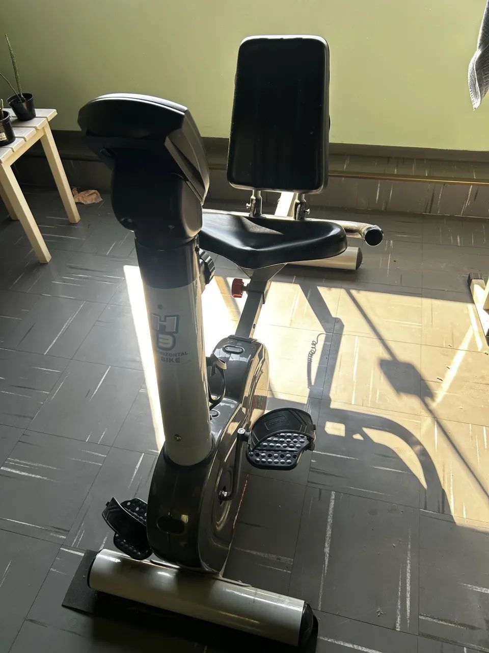 Stationary Exercise Bike449242319899207681