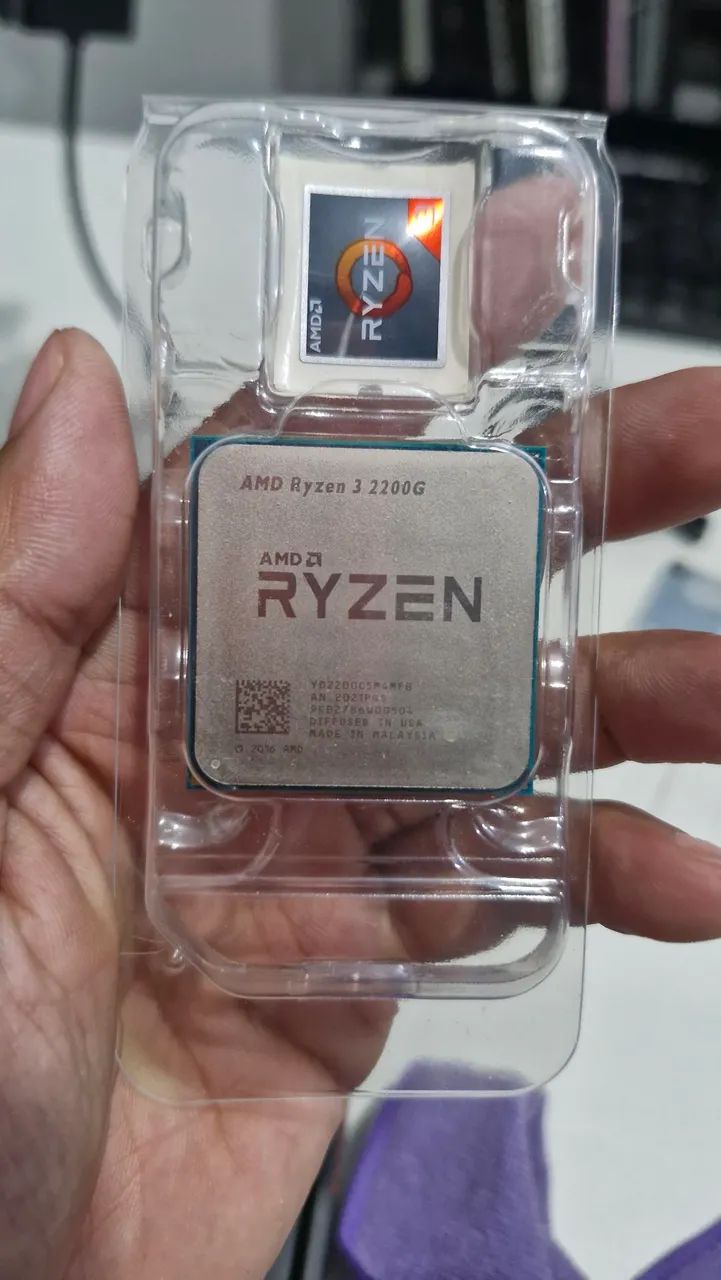 AMD Ryzen 3 2200g