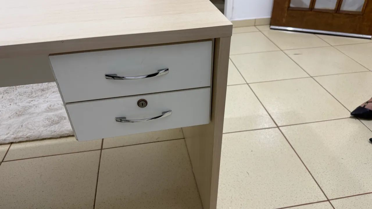 Mesa de escritório 