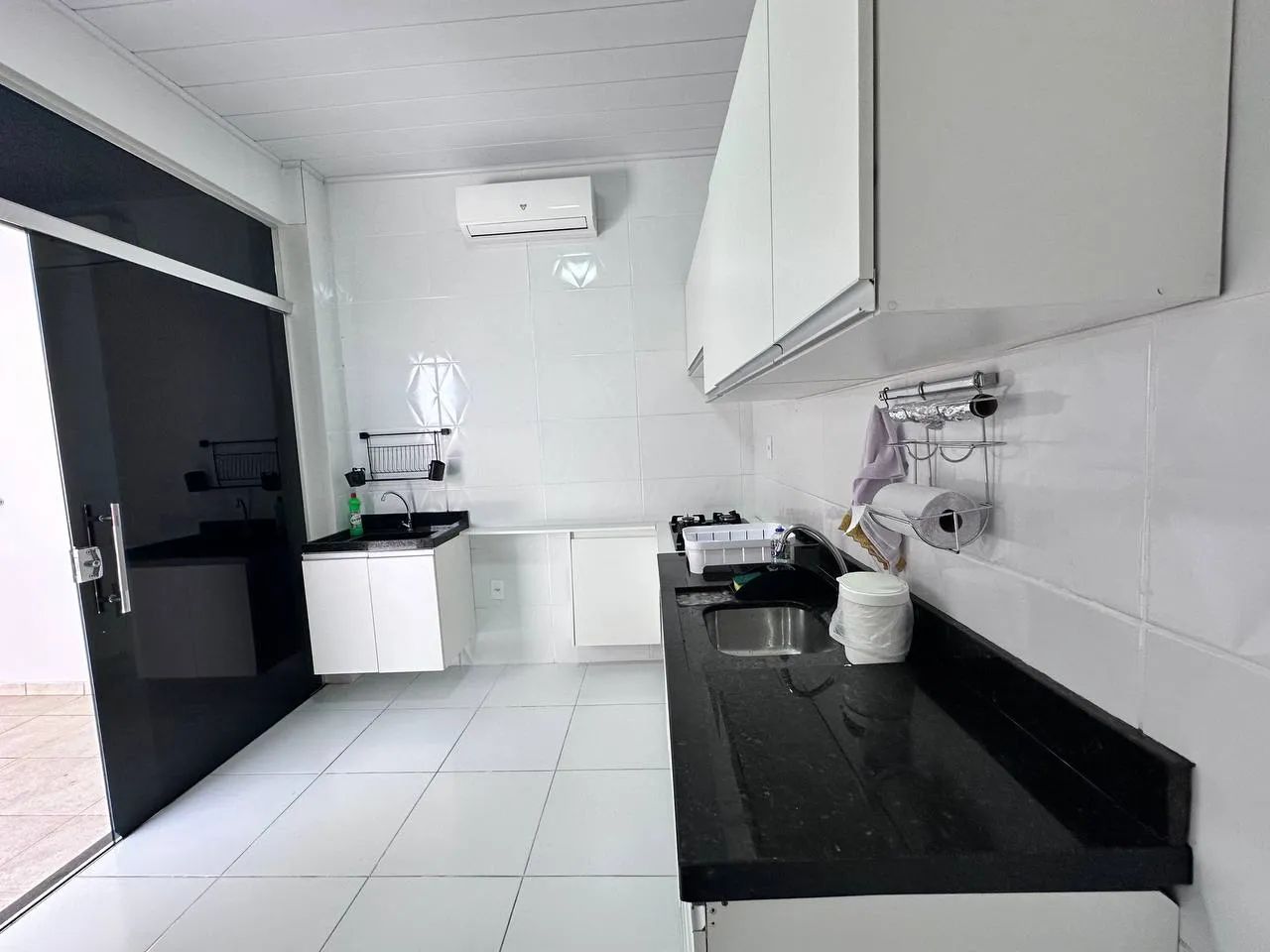 CASA COM 4 QUARTOS SENDO 2 SUÍTES - PRÉDIO COMERCIAL E RESIDENCIAL DE ESQUINA COM 506M² NA - Foto 4